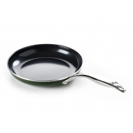 Dagelijkse Kost Keramische Braadpan - Ø24cm - Aluminium - Olijfgroen - Merk Dagelijkse Kost - Geschikt voor Halogeen,Gas,Brander,Keramisch,Oven,Inductie,Electrisch,Alle warmtebronnen